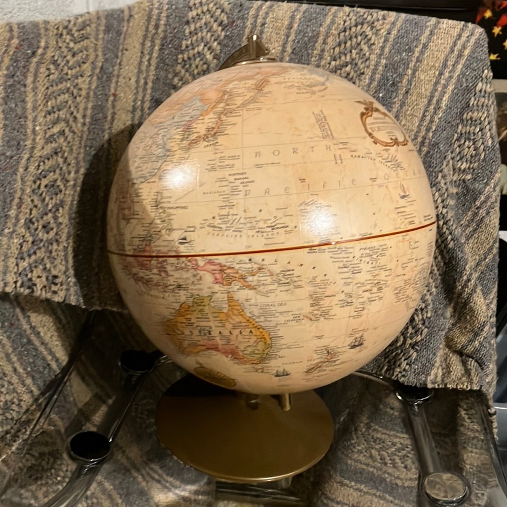 Globe